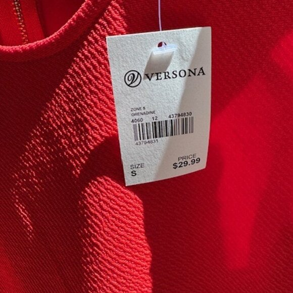 NWT Versona Textured Knit Tank Top with Flared Asymmetric Peplum - Picture 2 of 7